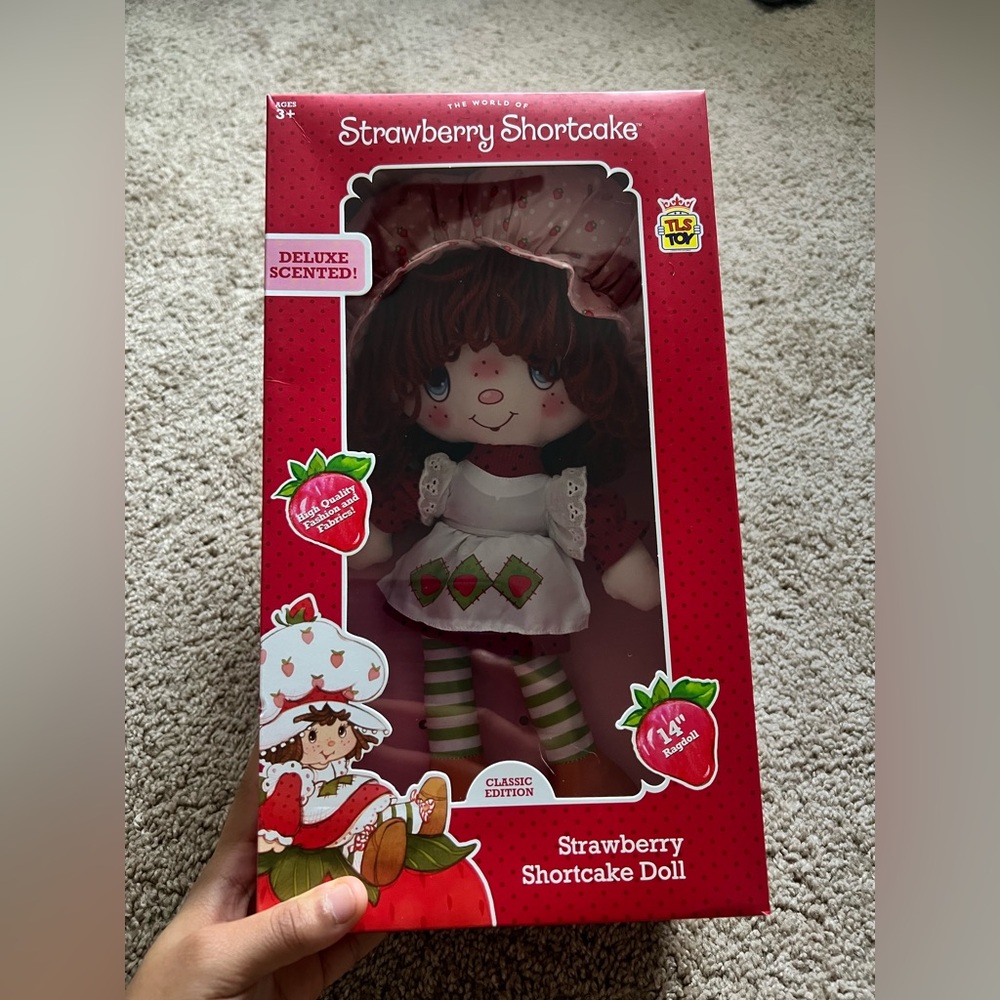 Strawberry Shortcake Doll - Classic Edition